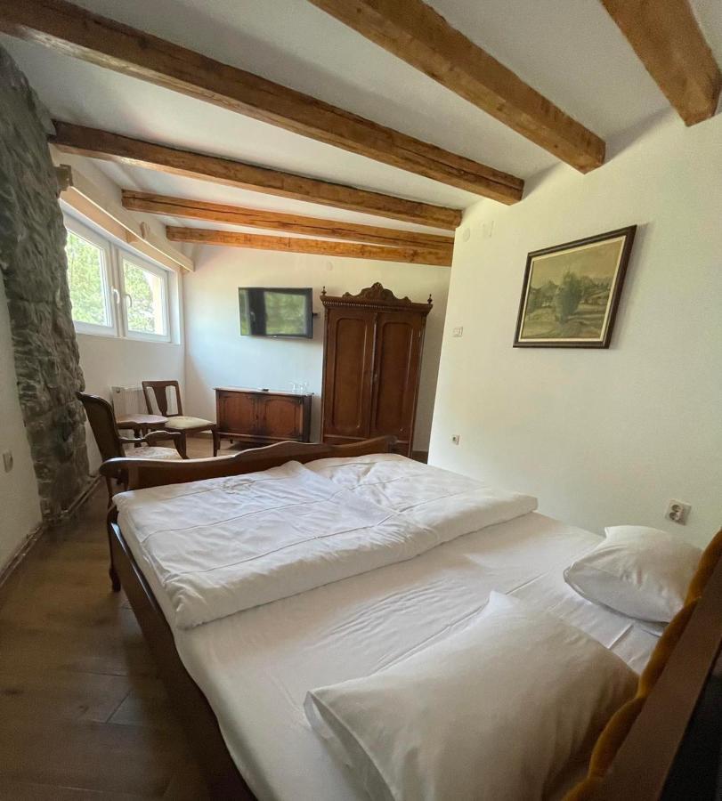 Garni Hotel Oblacinsko Jezero Oblacina Kültér fotó