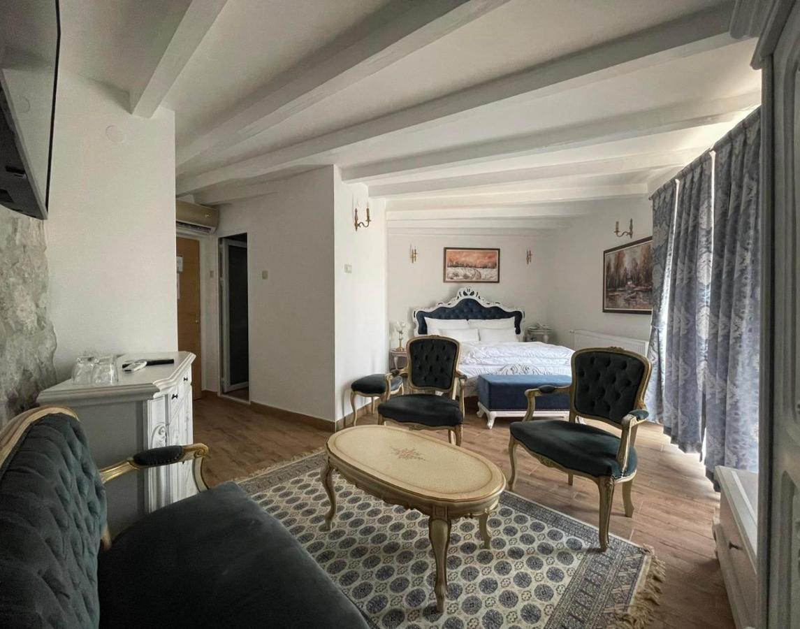 Garni Hotel Oblacinsko Jezero Oblacina Kültér fotó